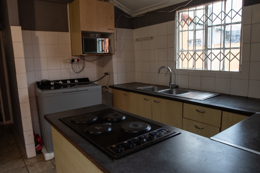 6 Bedroom Property for Sale in Scottsville Western Cape